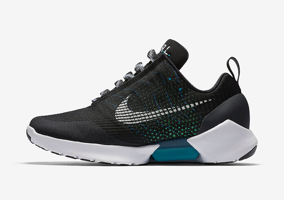 nike-hyperadapt-black-official-images-2