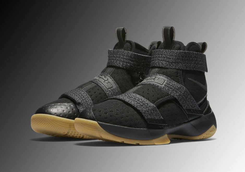 Nike Lebron Soldier 10 Flyease Black Gum Kids