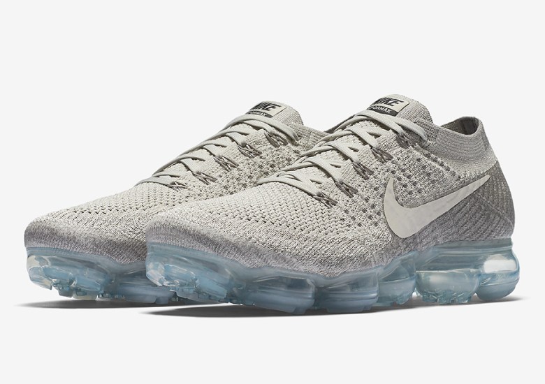 Nike VaporMax Flyknit “Pale Grey”