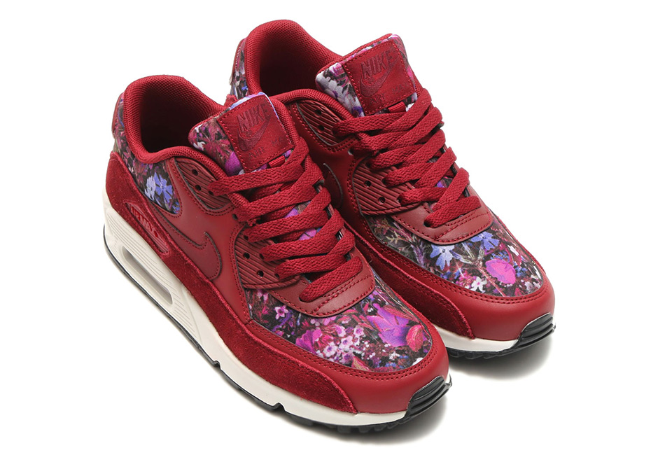 More Air Max Day Goods: Nike Air Max 90 "Floral"