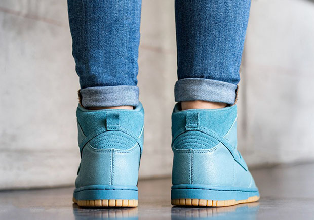 Nike Wmns Dunk Hihg Smokey Blue 3