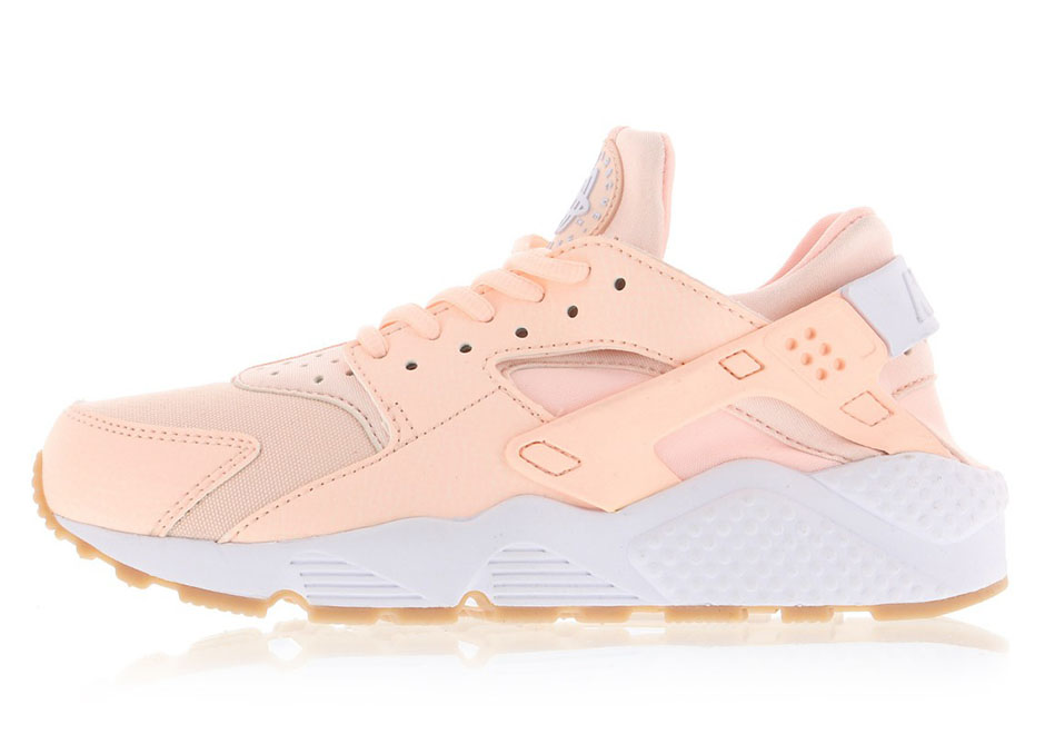 Nike Womens Air Huarache Sunset Tint 2