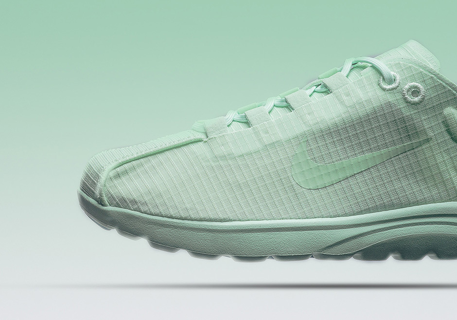 Nike Wmns Mayfly Lite Fresh Mint 1