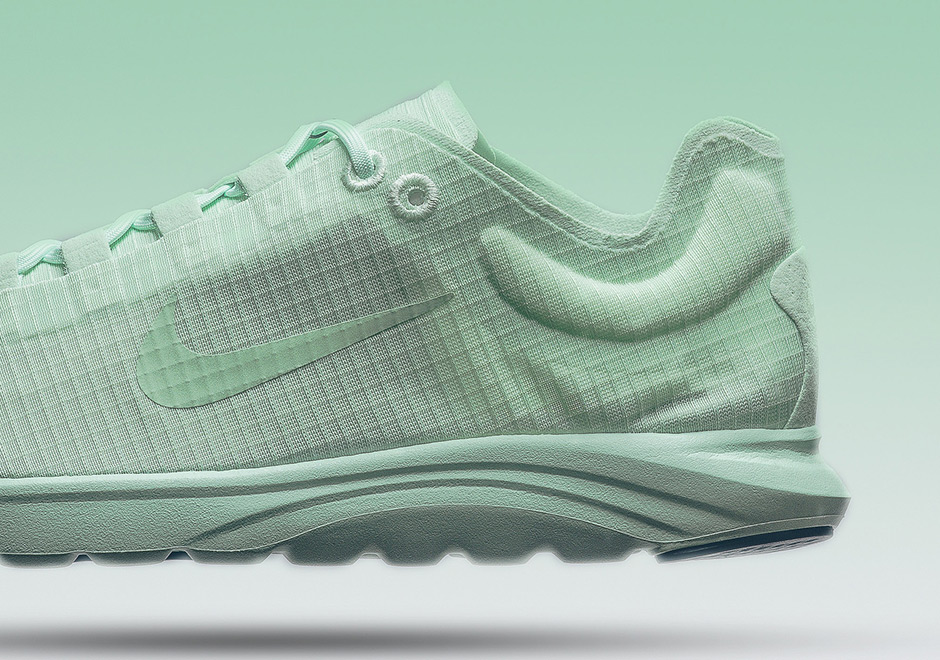 Nike Wmns Mayfly Lite Fresh Mint 3