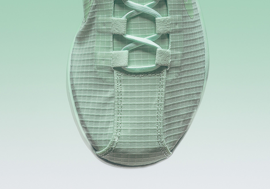 Nike Wmns Mayfly Lite Fresh Mint 4