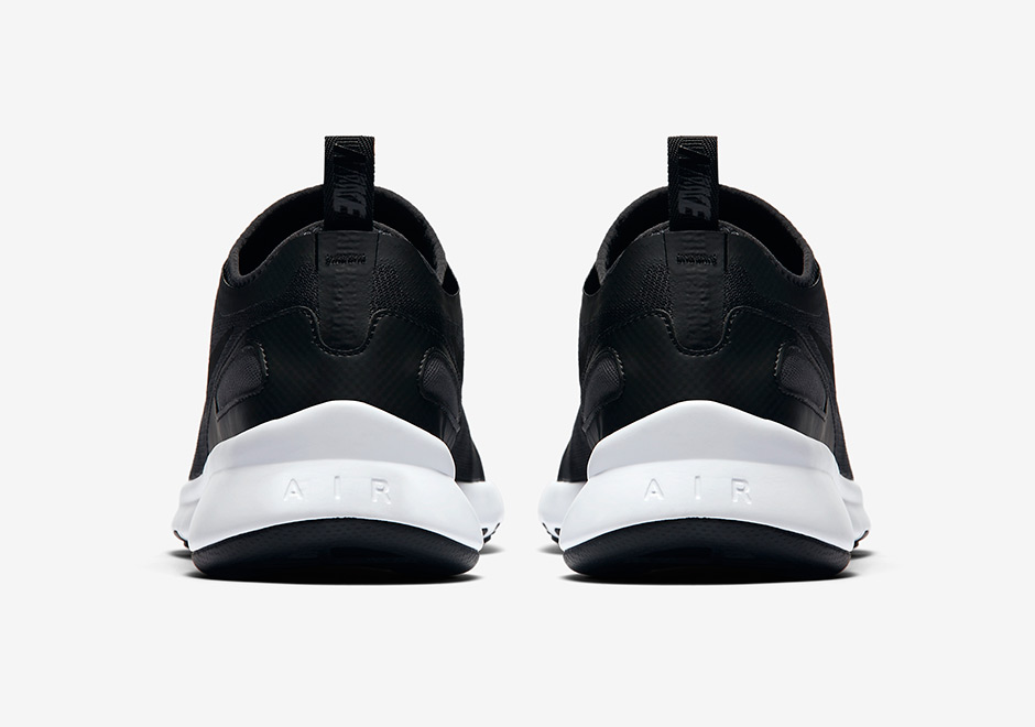 Nike Current Slip On Black White 55