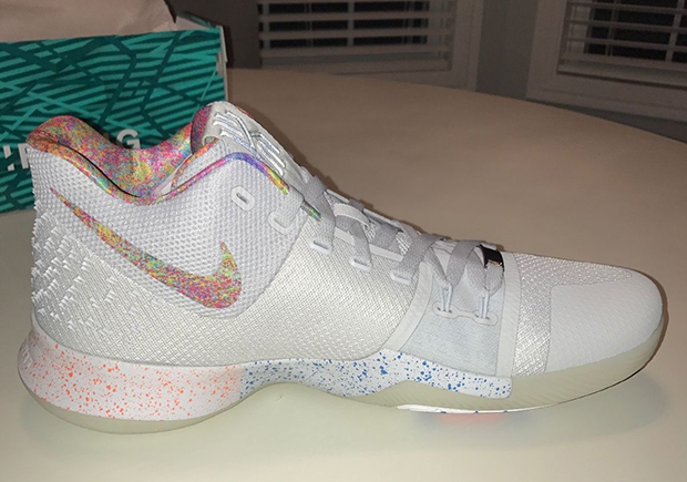 Nike Kyrie 3 Eybl Detailed Photos 05