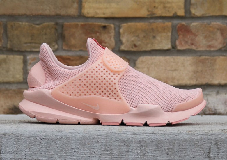 The Nike Sock Dart Goes Full Arctic Orange