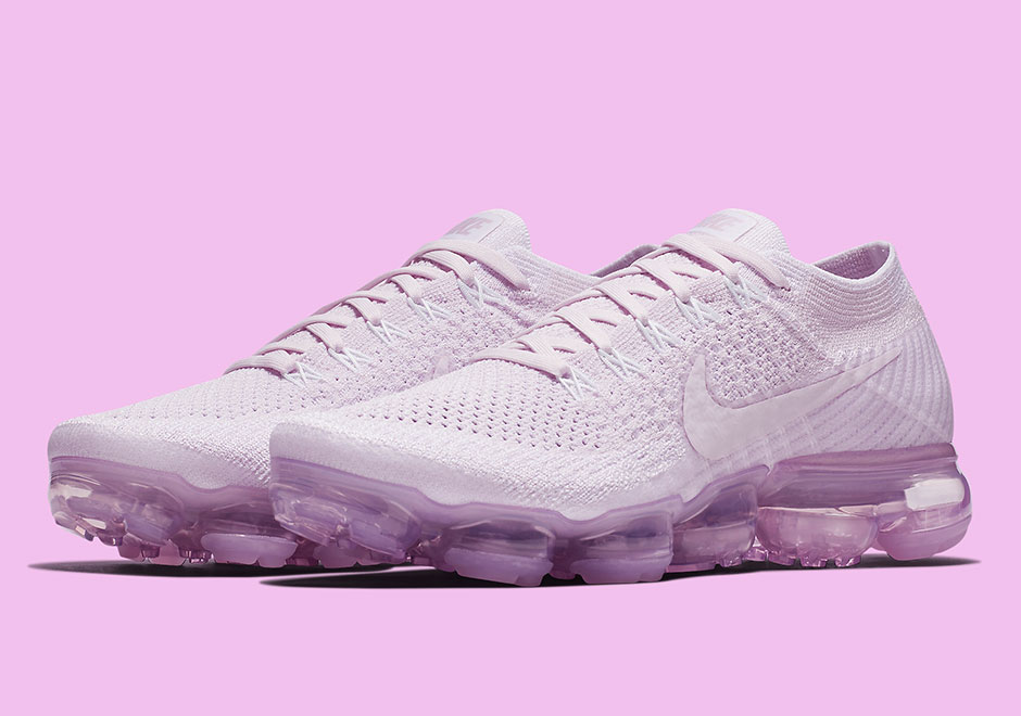 Nike VaporMax "Light Violet"