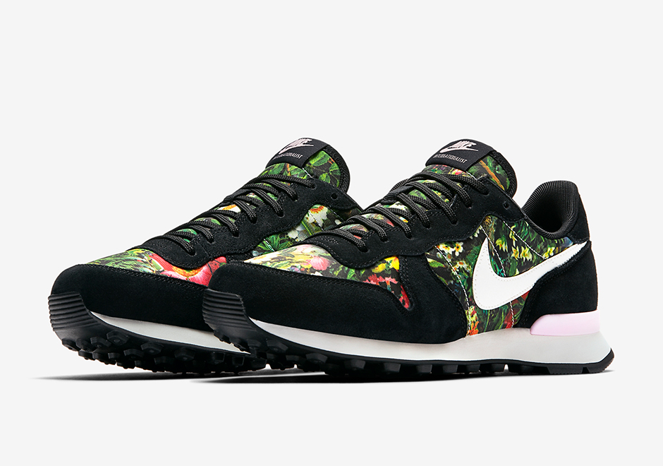 nike-wmns-internationalist-spring-garden-01