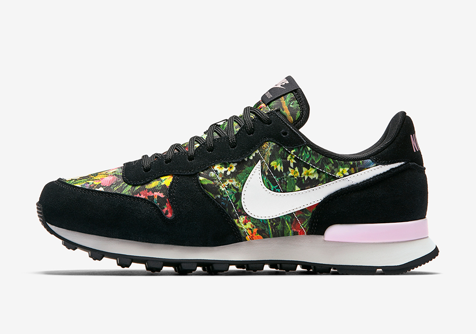 nike-wmns-internationalist-spring-garden-02