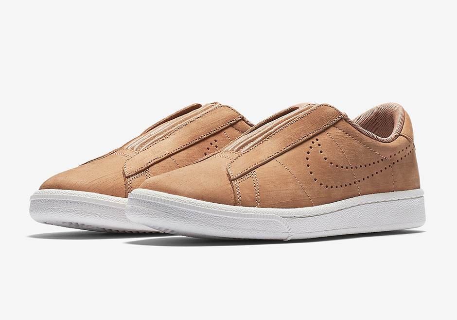 Nike Wmns Tennis Classic Ez Brown 2