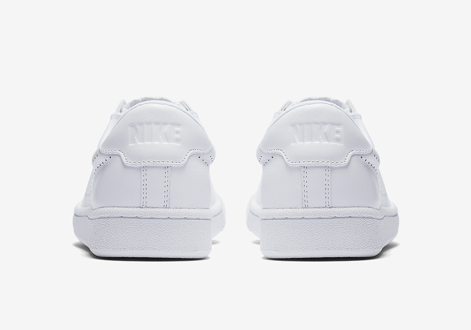 Nike Wmns Tennis Classic Ez White 4