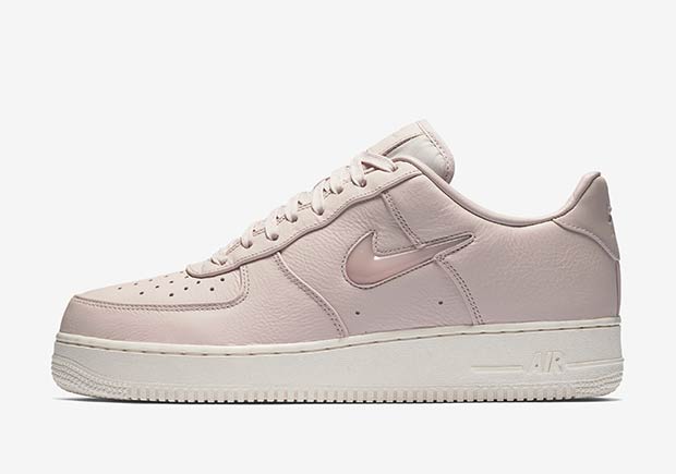 nikelab-air-force-1-low-pink-dust-rtw