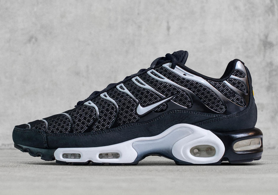 NikeLab Dresses Up The Air Max Plus In Four Colorways