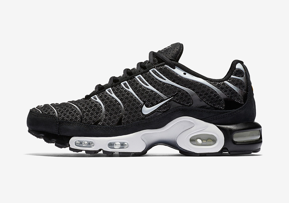 Nikelab Air Max Plus Black Sail Salsa Red 2