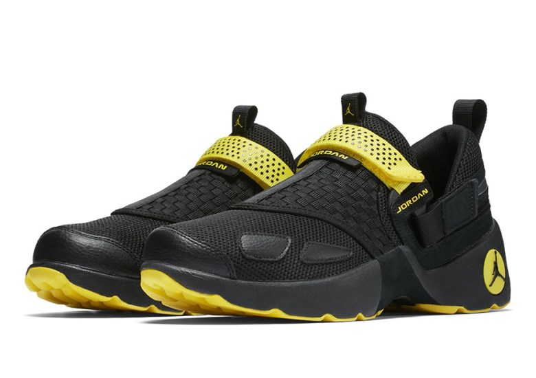 The Jordan Trunner LX Brings The “Thunder”