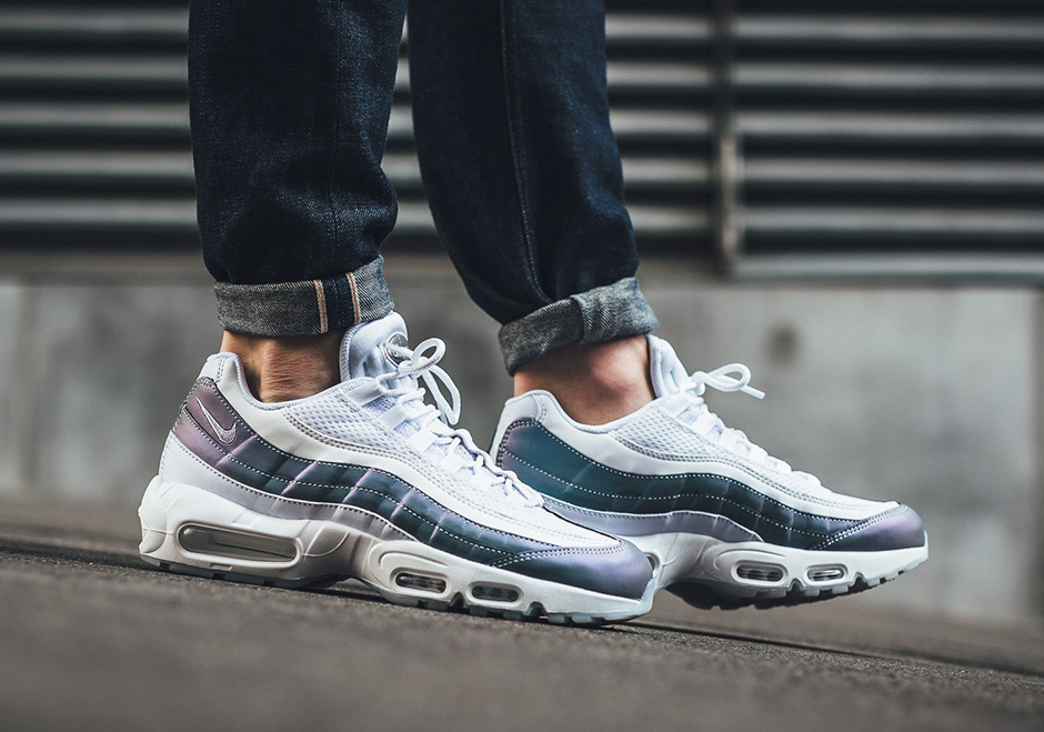 Nike Air Max 95 Iridescent 538416 401 1