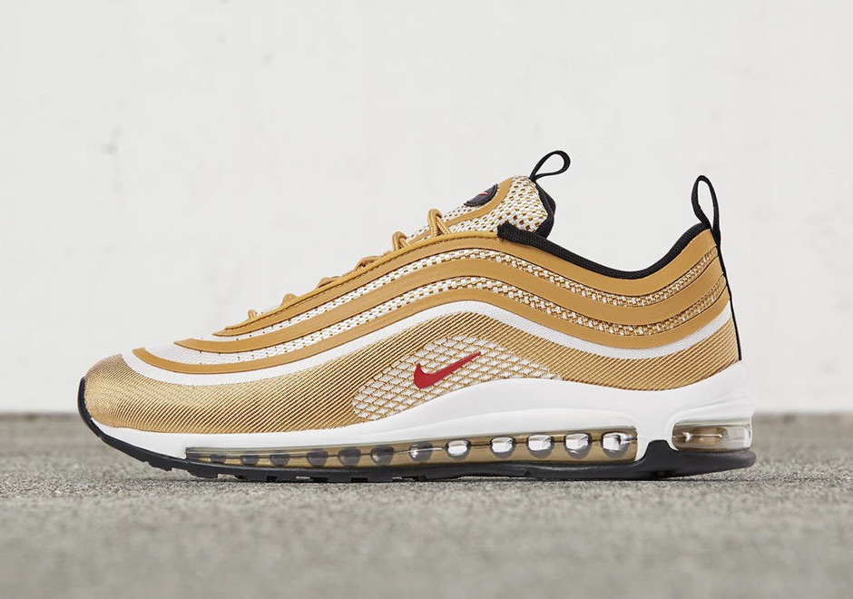 nike-air-max-97-ultra-jacquad-2-0-metallic-gold-01