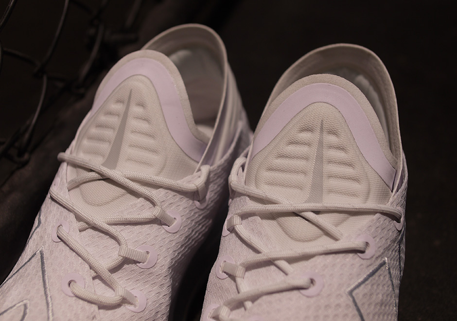 Nike Air Max Flair White 3