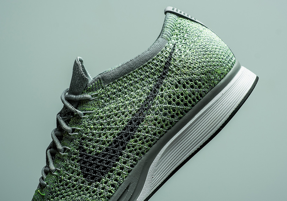 Nike Flyknit Racer Ghost Green Macaroon 5