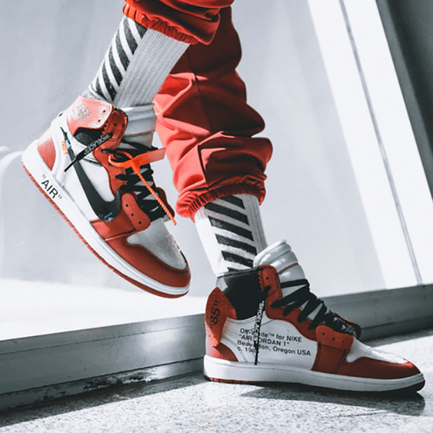 Off White Air Jordan 1 On Feet Look 03