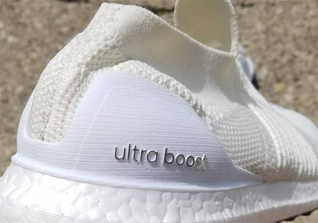 Ultra Boost Laceless White