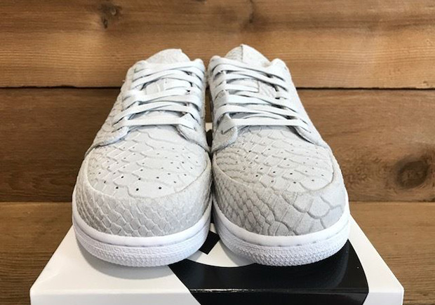 Air Jordan 1 Low No Swoosh Off White Python 2