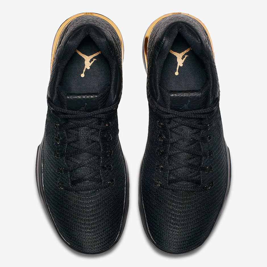 Air Jordan 31 Low Black Gold 6