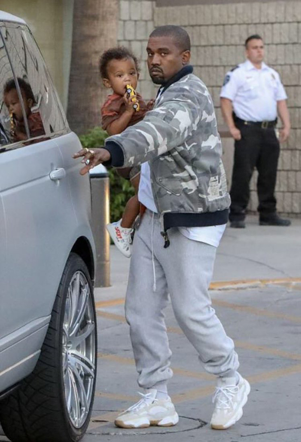 Kanye Wearing Adidas Yeezy Runner Season 6 2