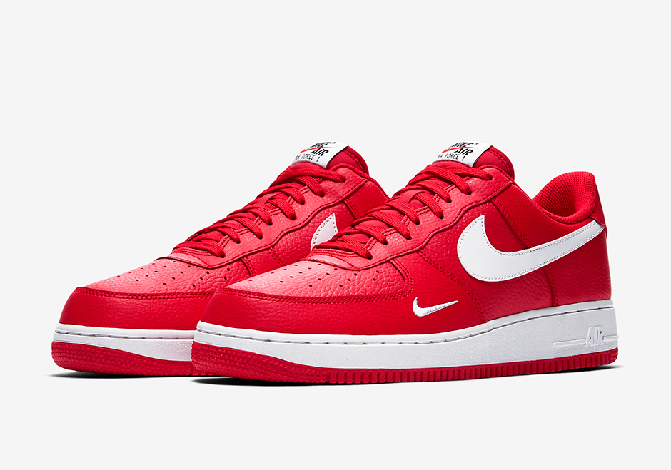 Nike Air Force 1 Low University Red 820266 606 02