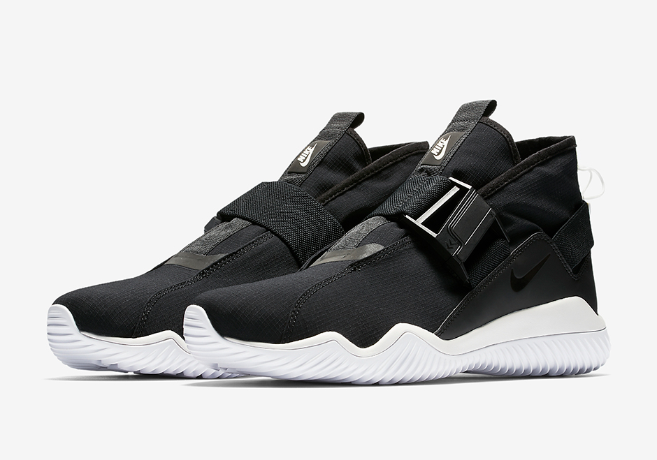 Nikelab 07 Kmtr Black White 921664 001 01