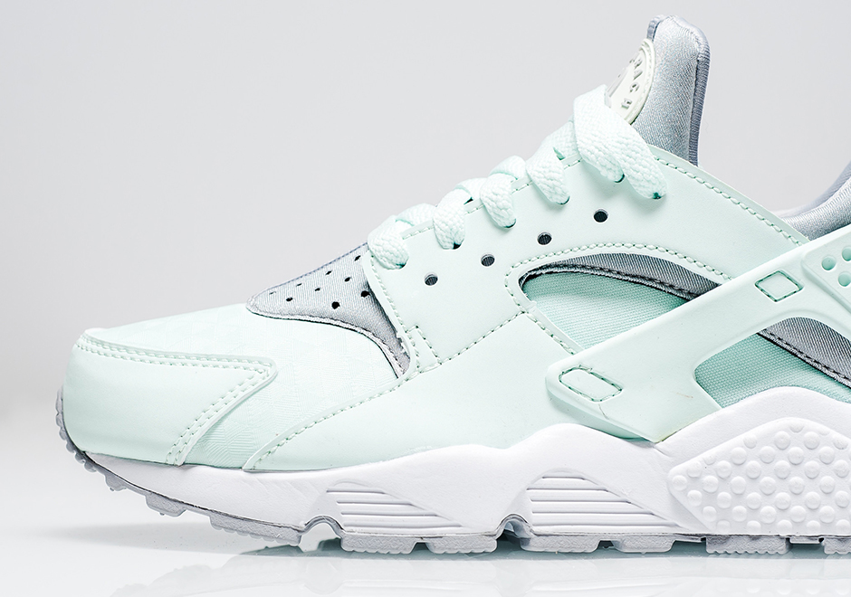 Nike Air Huarache Igloo Wolf Grey Womens 06