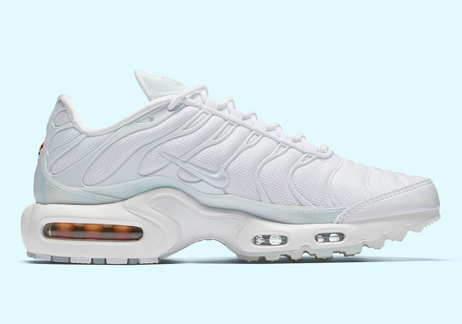 Nike Air Max Plus Ice Blue 862201 101 2