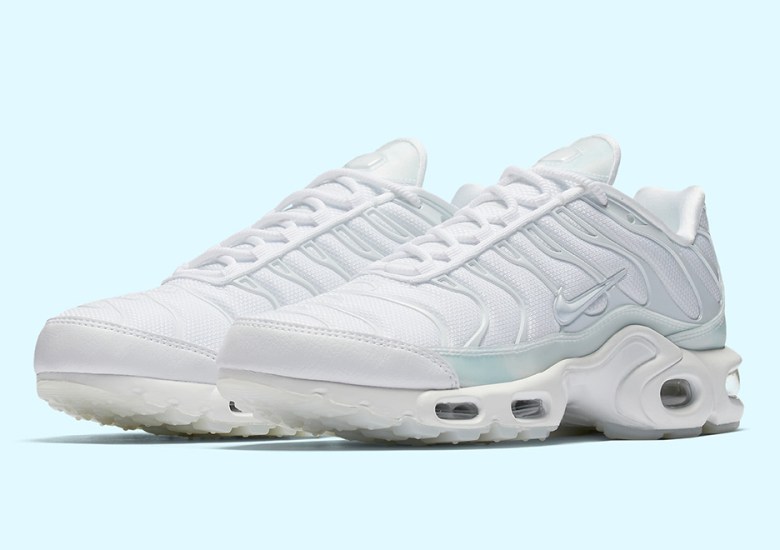 Nike Air Max Plus “Ice Blue” Coming Soon