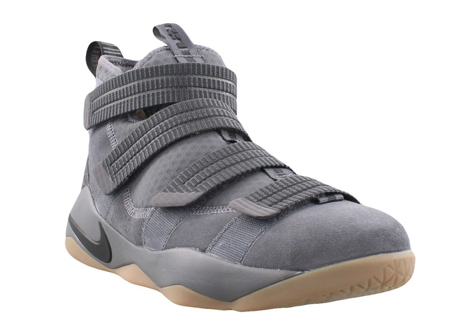 Nike Lebron Soldier 11 Dark Grey Gum 02