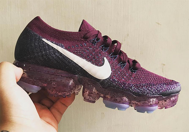 Nike Vapormax Violet Splatter 01