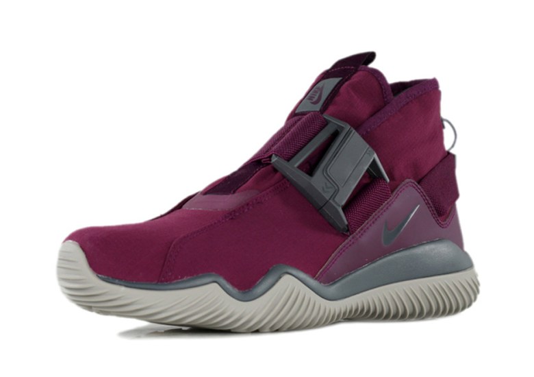 The NikeLab 07 KMTR Is Back In “Bordeaux”