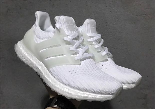 Adidas Ultra Boost Triple White Glow 02