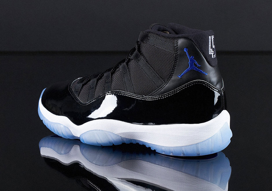 Jordan 11 Space Jam Nike Sneakrs App Heat Wave Restock