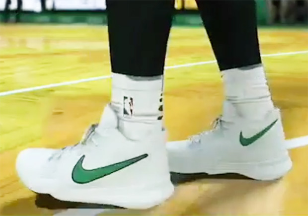 Kyrie Irving Nike Kyrie 3 Celtics Pe Nba 2k18 2