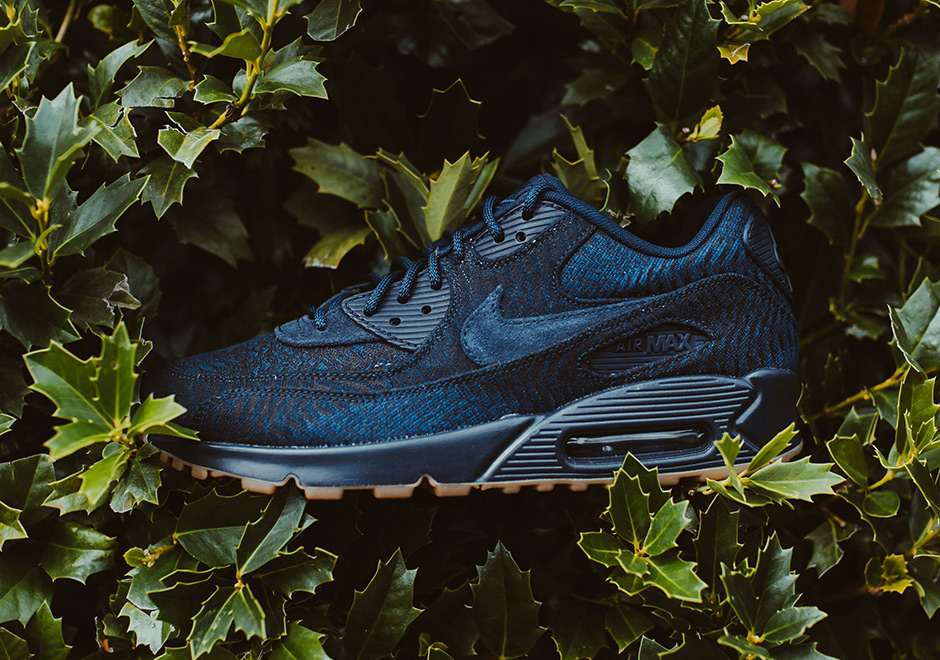 Nike Air Max 90 Premium Obsidian Gum 2