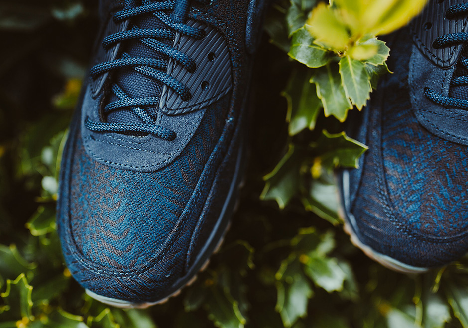 Nike Air Max 90 Premium Obsidian Gum 4