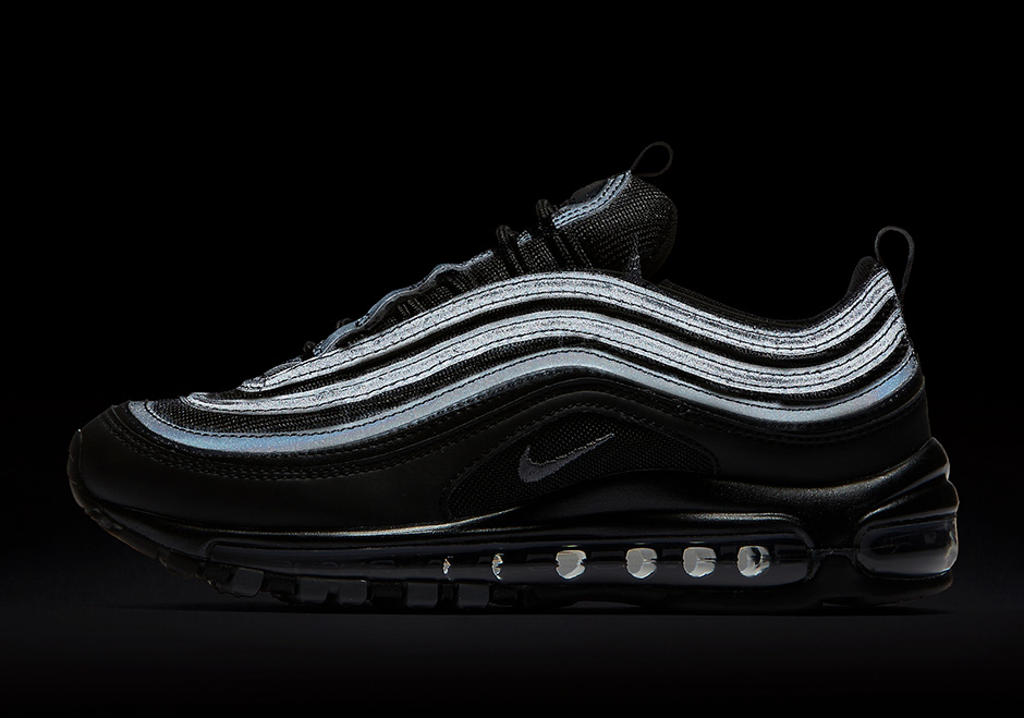 Nike Air Max 97 Triple Black Detailed Images 921733 00107