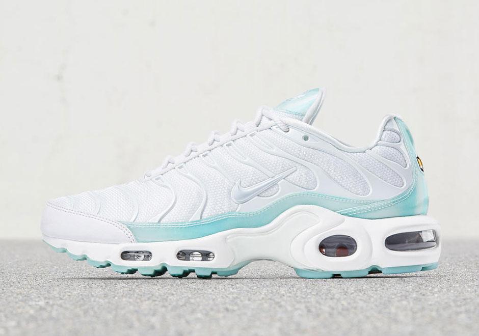 Nike Air Max Plus Europe Exclusive August 2017 01