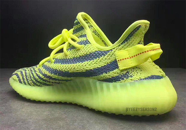 Yeezy Boost 350 V2 Semi Frozen Yellow Shoes 3