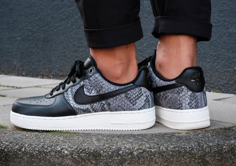 Nike Air Force 1 07 Lv8 Anthracite Black Summit White 1600