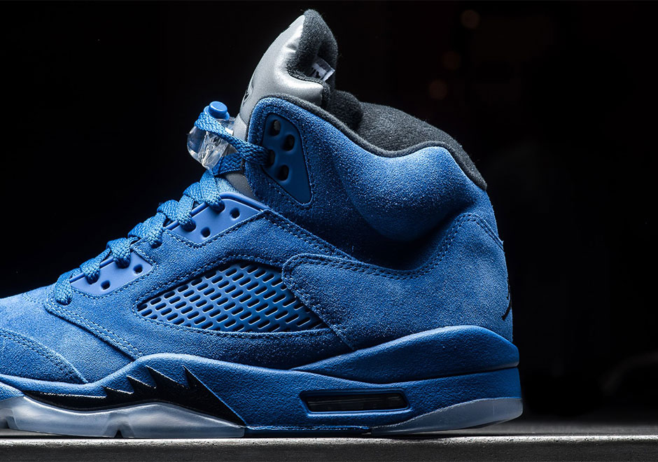 Jordan 5 Blue Suede Release Info 136027 401 3