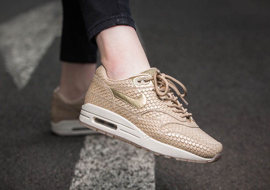 Nike Wmns Air Max 1 Premium Beige 454746 900 2