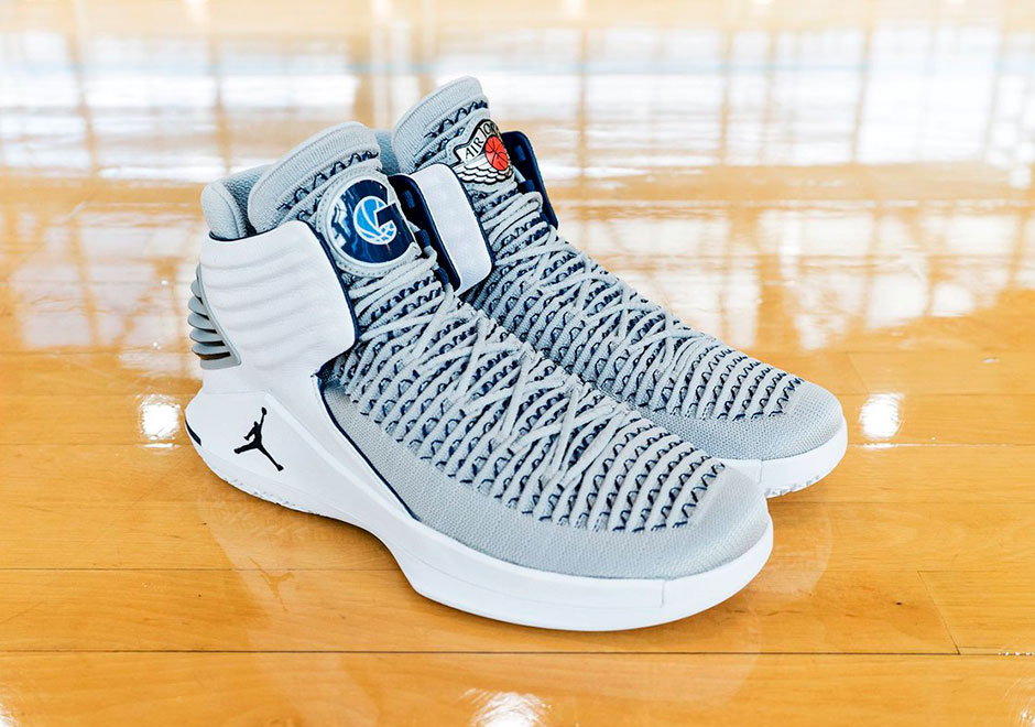 Air Jordan 32 Georgetown 3